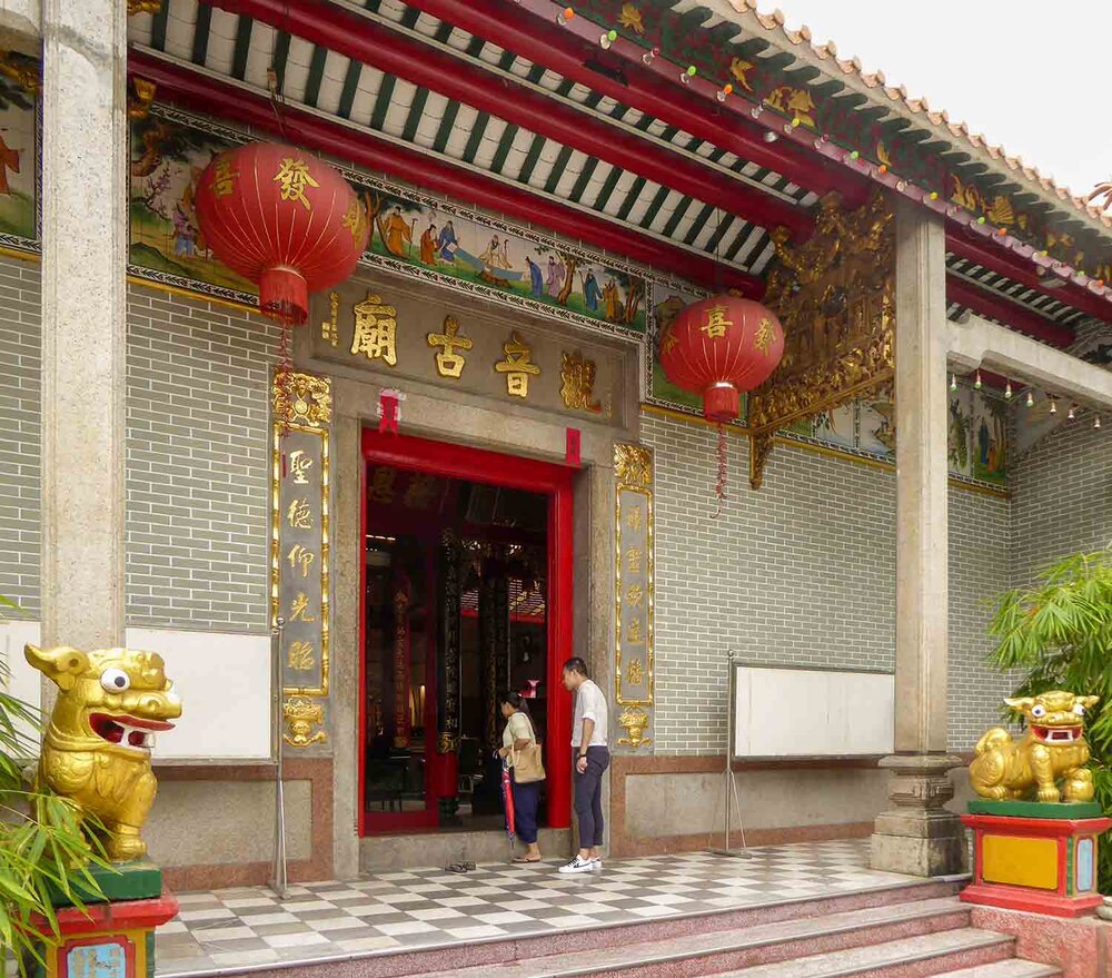 Chinese temple entrance