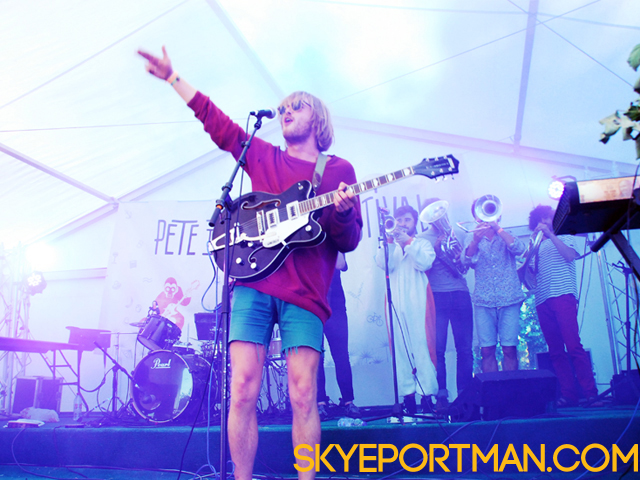 Pete The Monkey Festival_France_Strong Asian Mothers Simon Franco.jpg