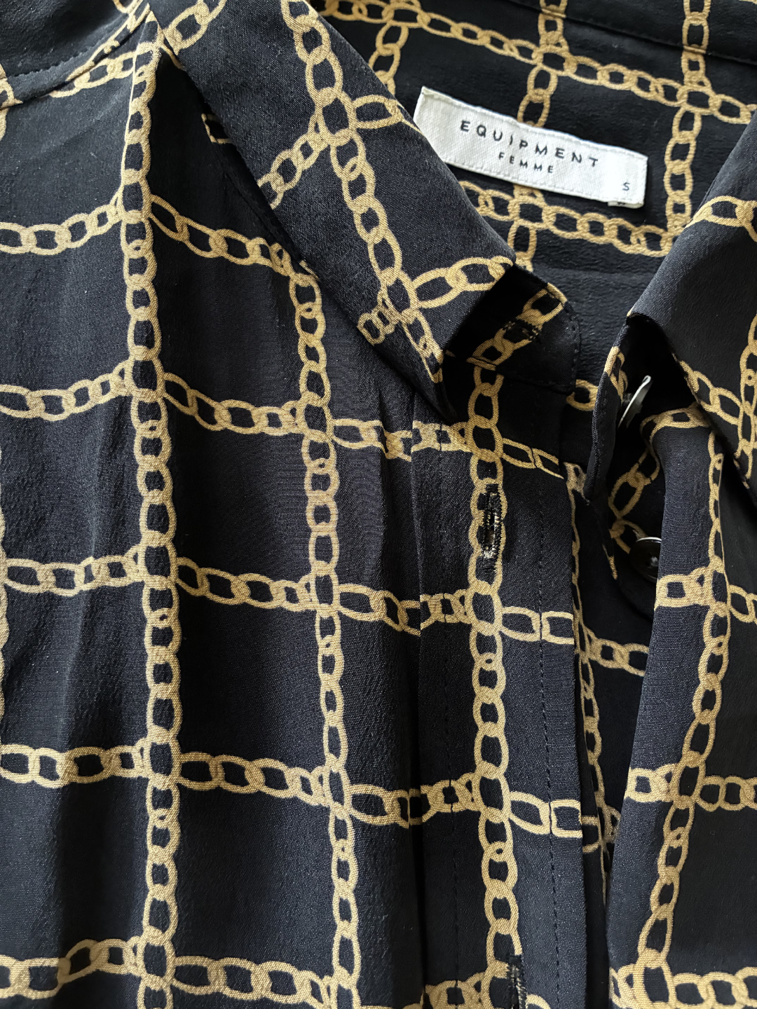 Equipment Femme Chain Print Silk Shirt