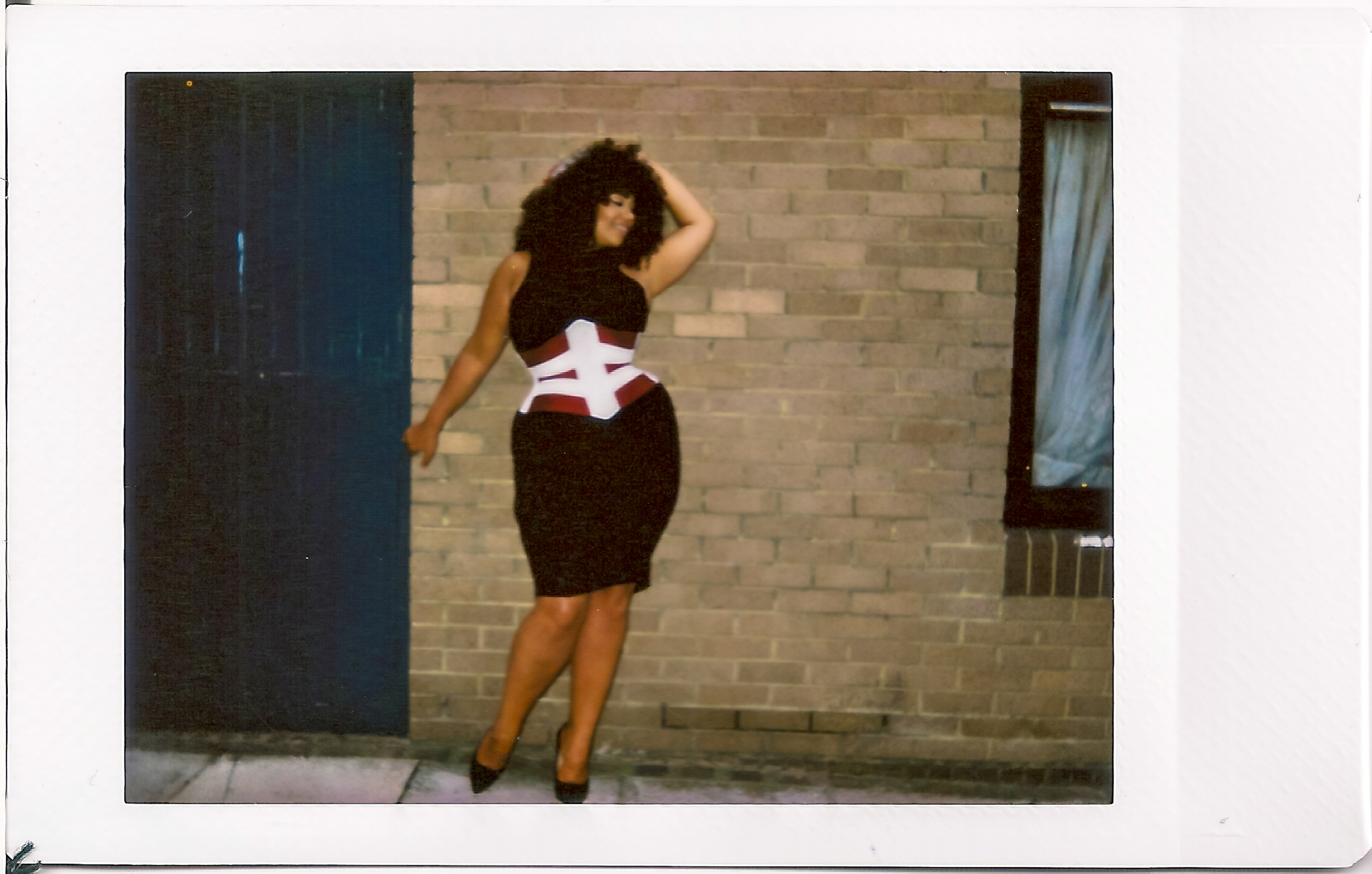 Corset: Pop Antique " Vixen " | Model: Olivia Campbell | Photo © Marianne Faulkner