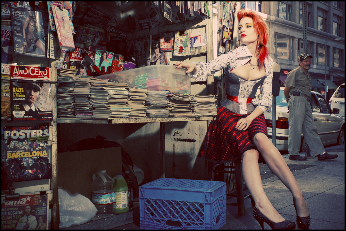 Corset: Pop Antique " Valentine " | Top & Skirt: Pop Antique | Model: Ulorin Vex | Photo © S H Photo
