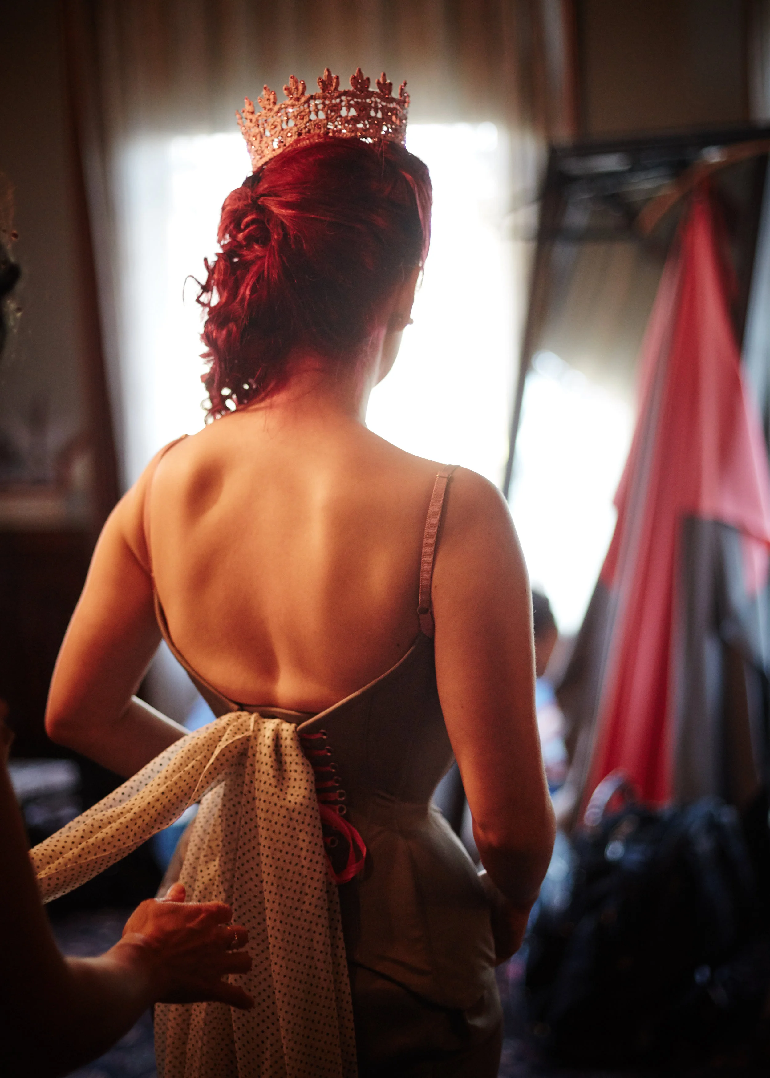 Pop Antique with Dark Garden – bespoke low-back wedding corset with chiffon drape | Bride: Marianne Faulkner of Pop Antique | Drapist: Autumn Adamme of Dark Garden | Photo © Gaede-Glass Photography