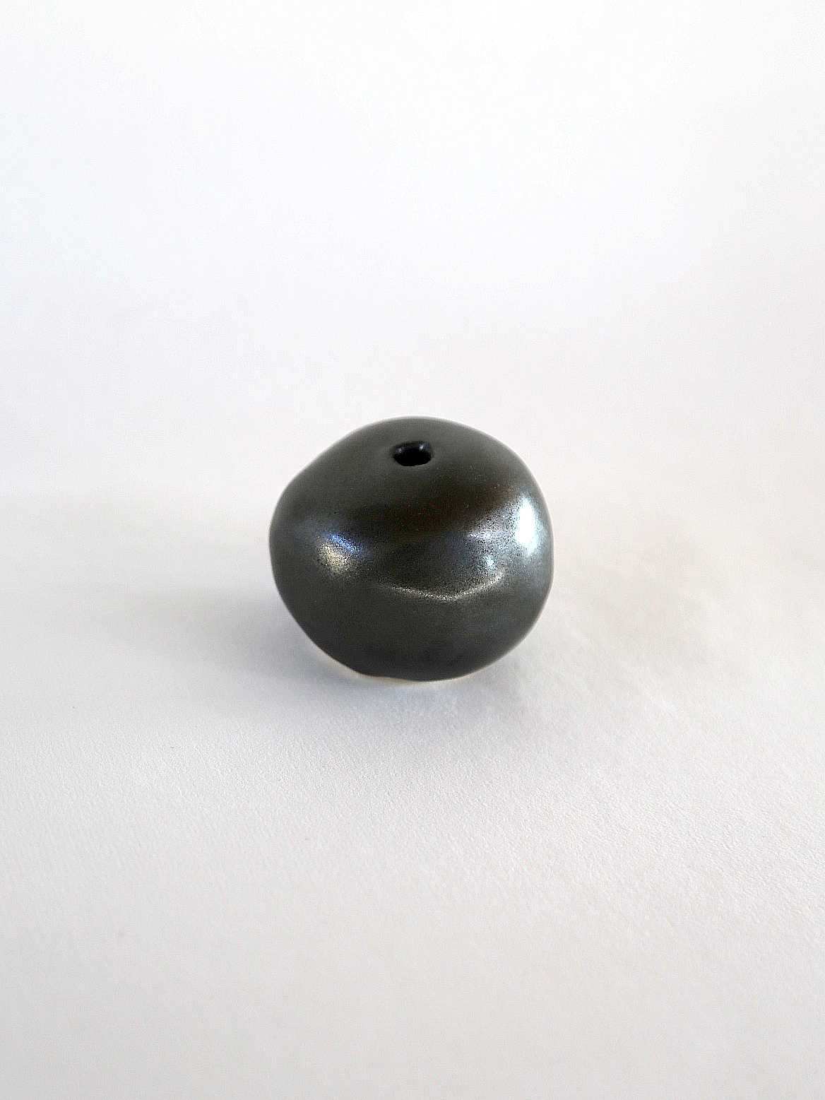 Black metal bud vase