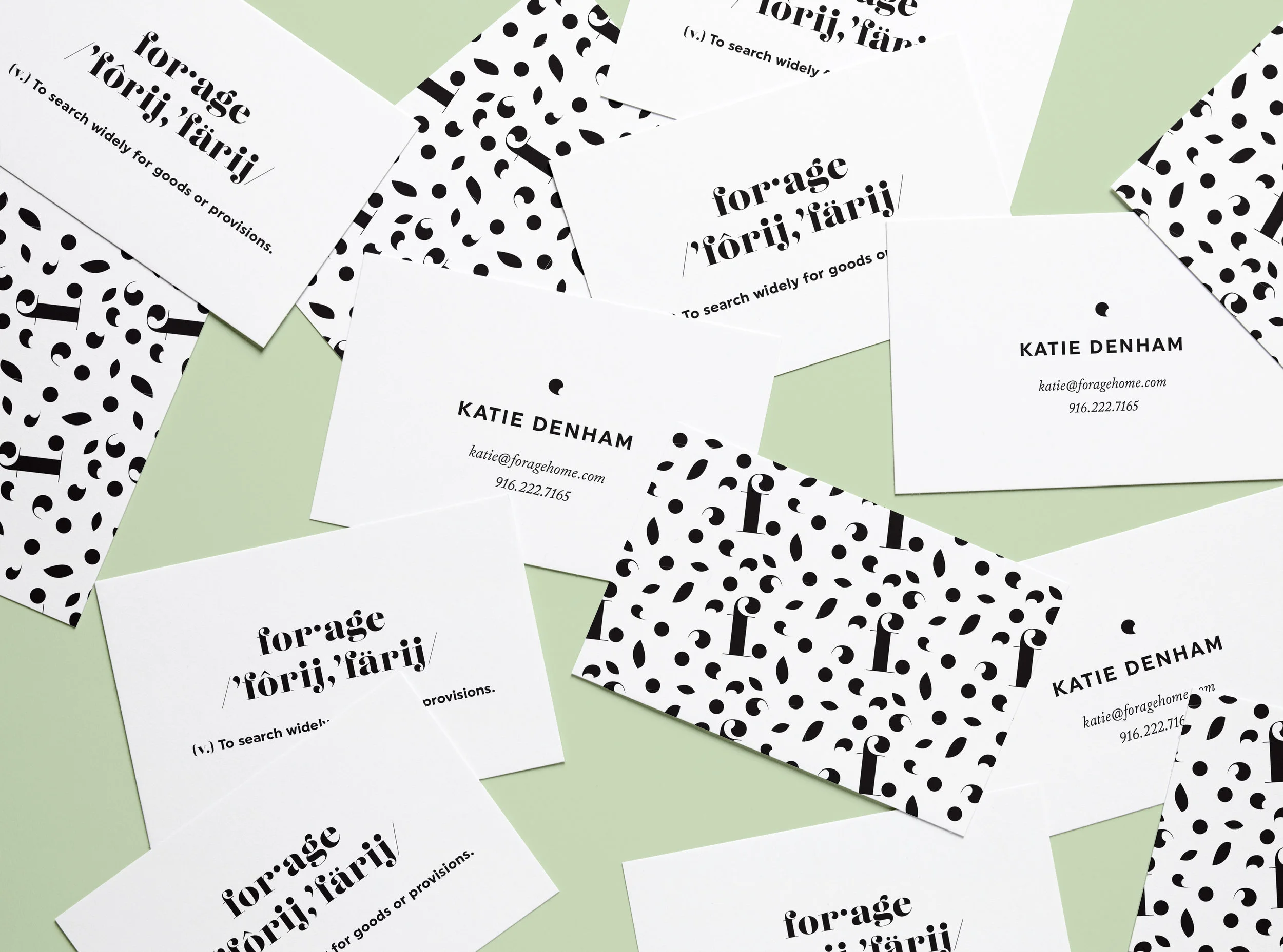 Realistic-Business-Cards-MockUp-4.jpg