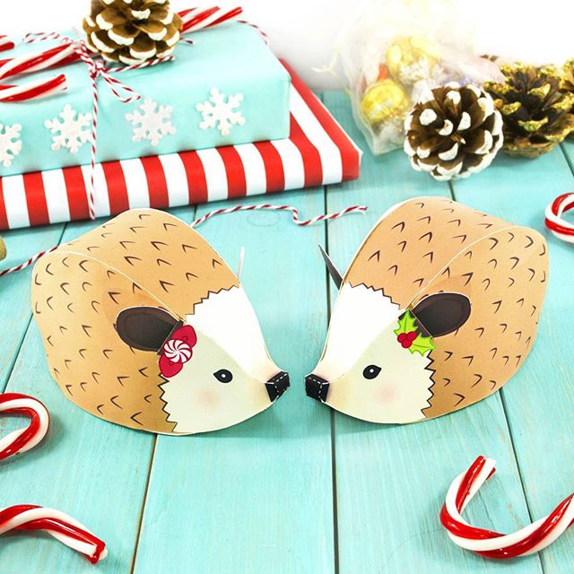 Happy Fri-yay 😊Tis chilly out, time to cozy up! And turn into a hedgehog ball if necessary! 🎄🎁
..........................................................#littleluxuriesloft #silhouetteamerica #silhouettecameo #hedgehog #papercraft #creativetime #p