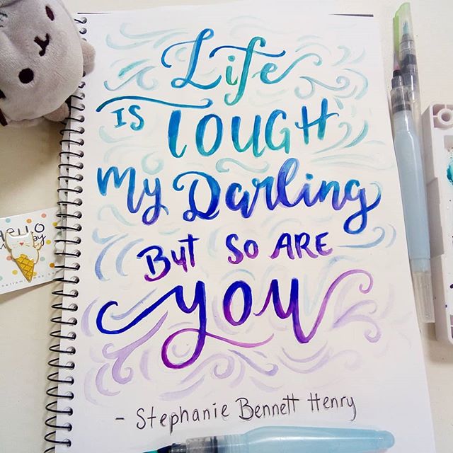 A bit of lettering before surgery tomorrow. Thinking of all the lovely supportive ppl in my life 💞❤ Thank-you!
#lettering #quotes #watercolor #onmydesk #sketchbook #watercolorlettering #handlettering #artistlife #inspirationalquotes #artanddesign #m