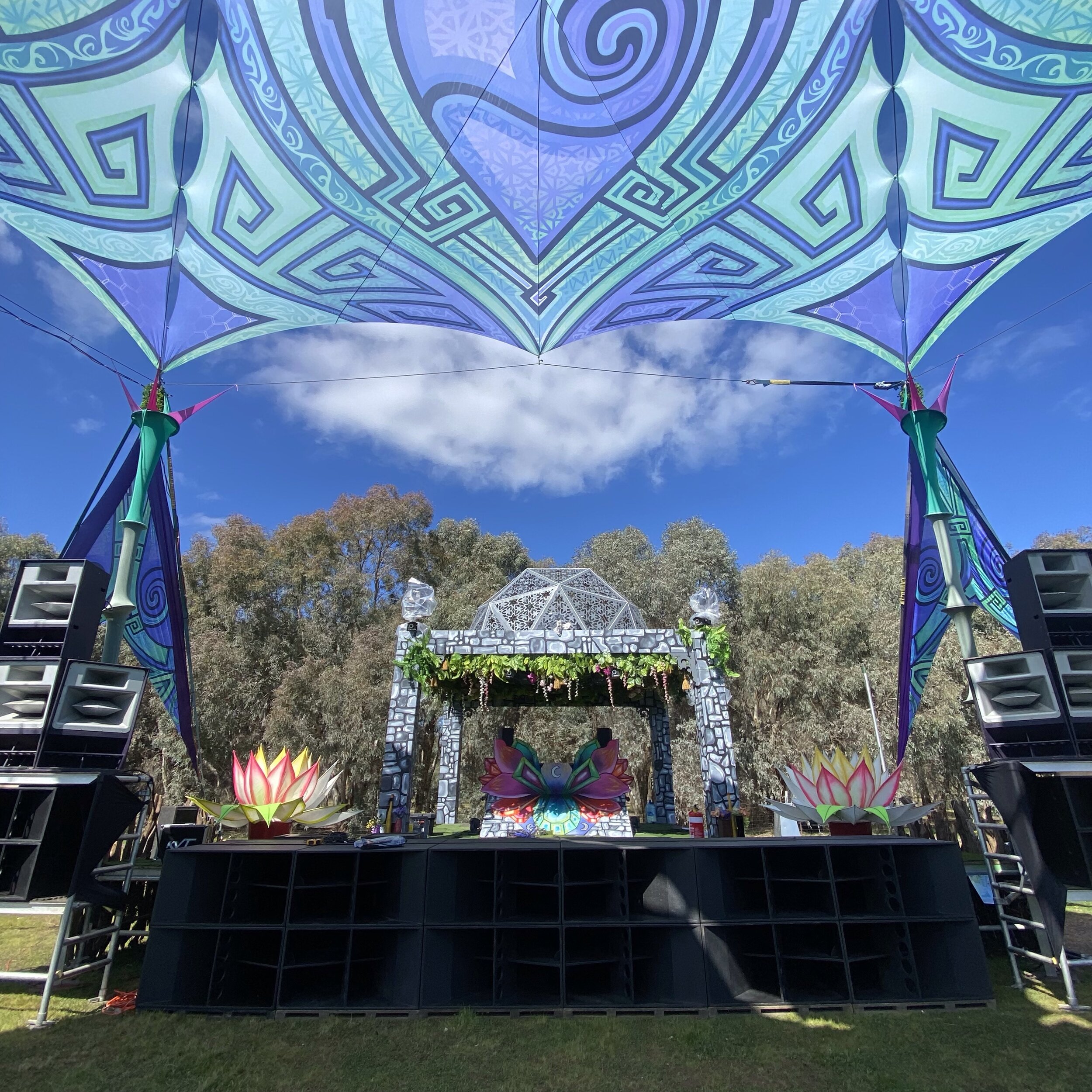 Main stage complete with lotus installations made by Lewis Horne and the Function 1 sound system 