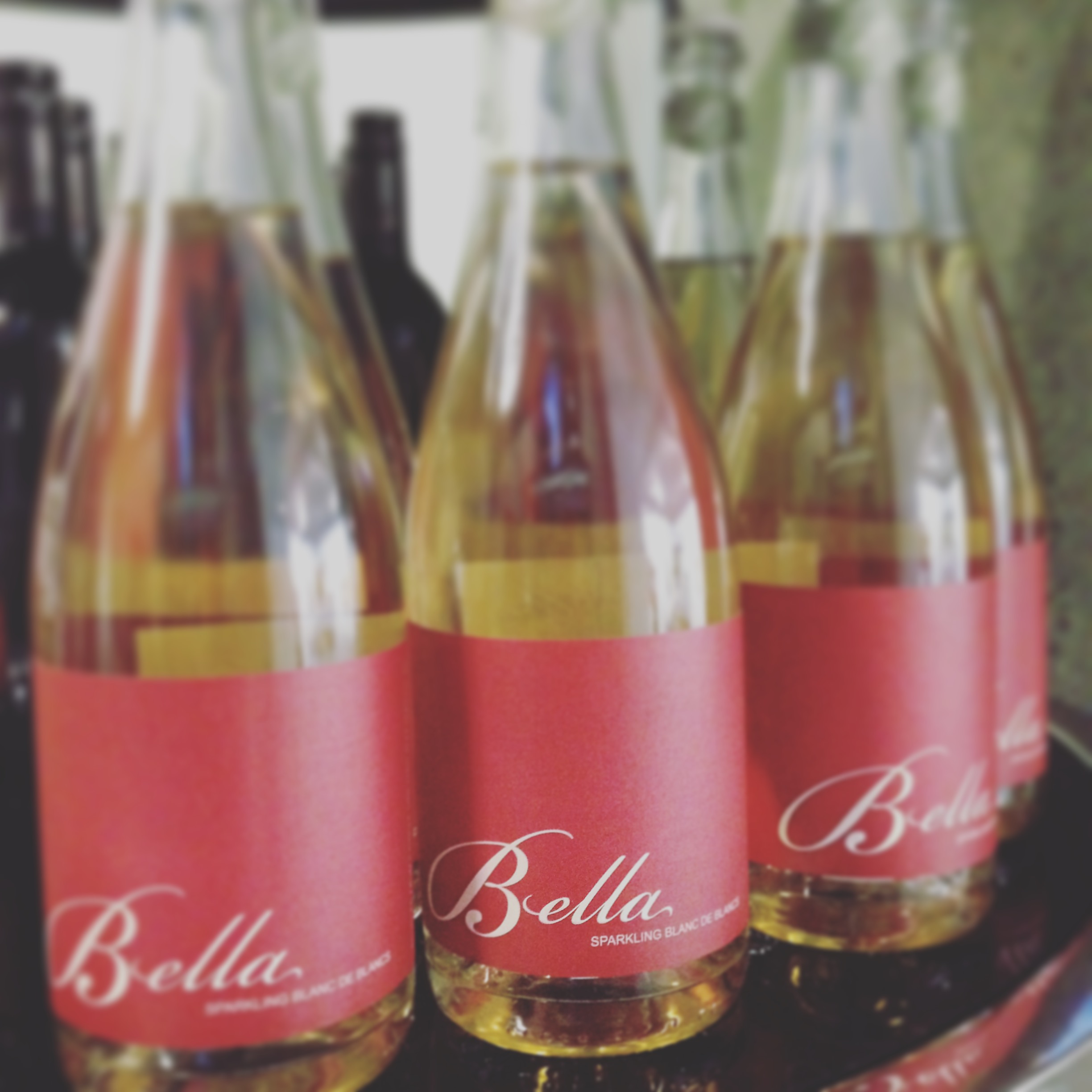 Bella Sparkling Blanc de Blancs