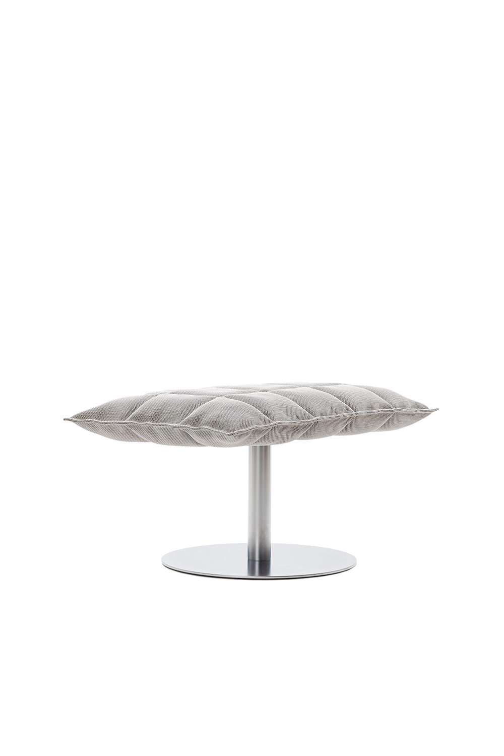 46015 WIDE k OTTOMAN with plate