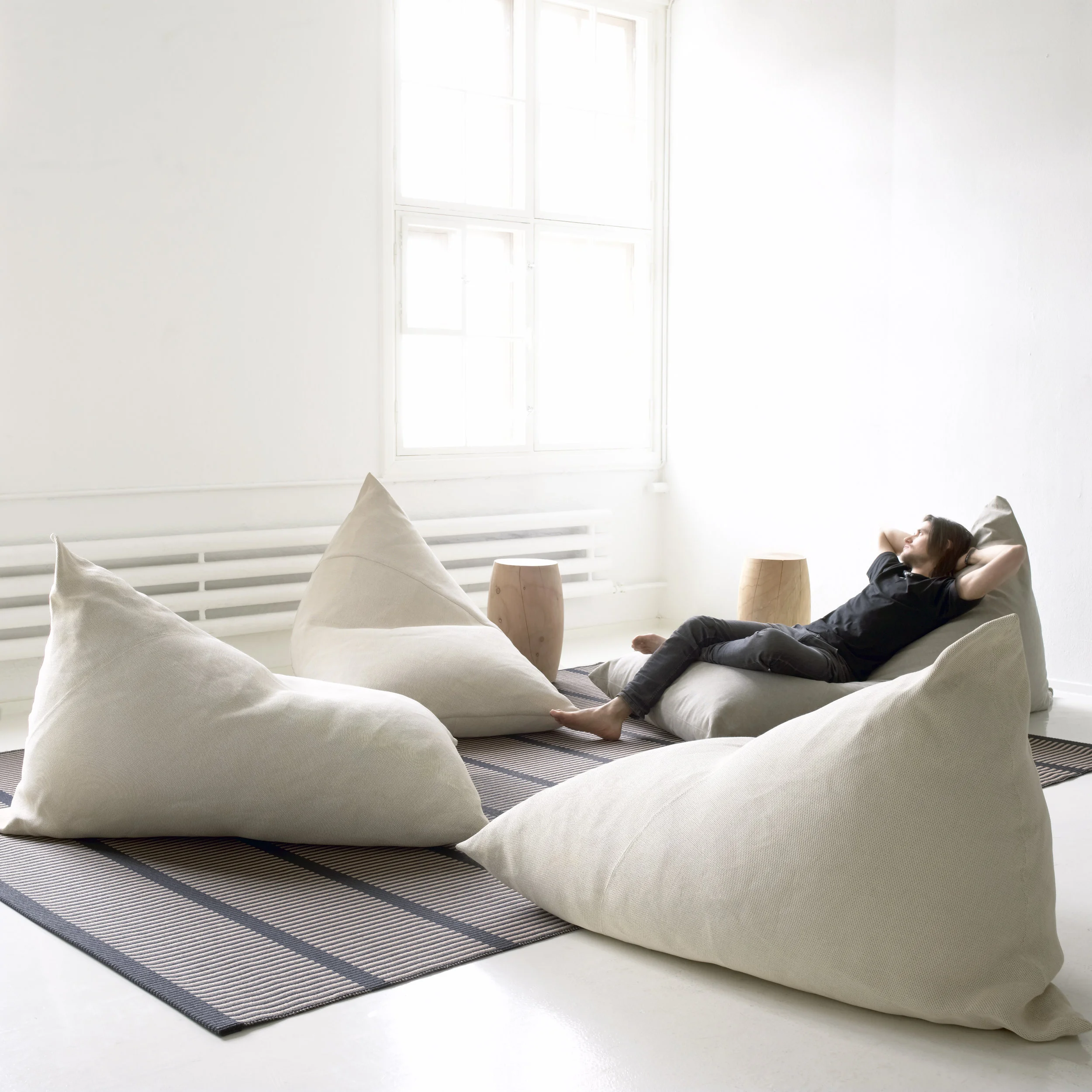 4612 Roo and 4611 My lounge chairs, 115919 Cut Stripe black-antique paper yarn carpet