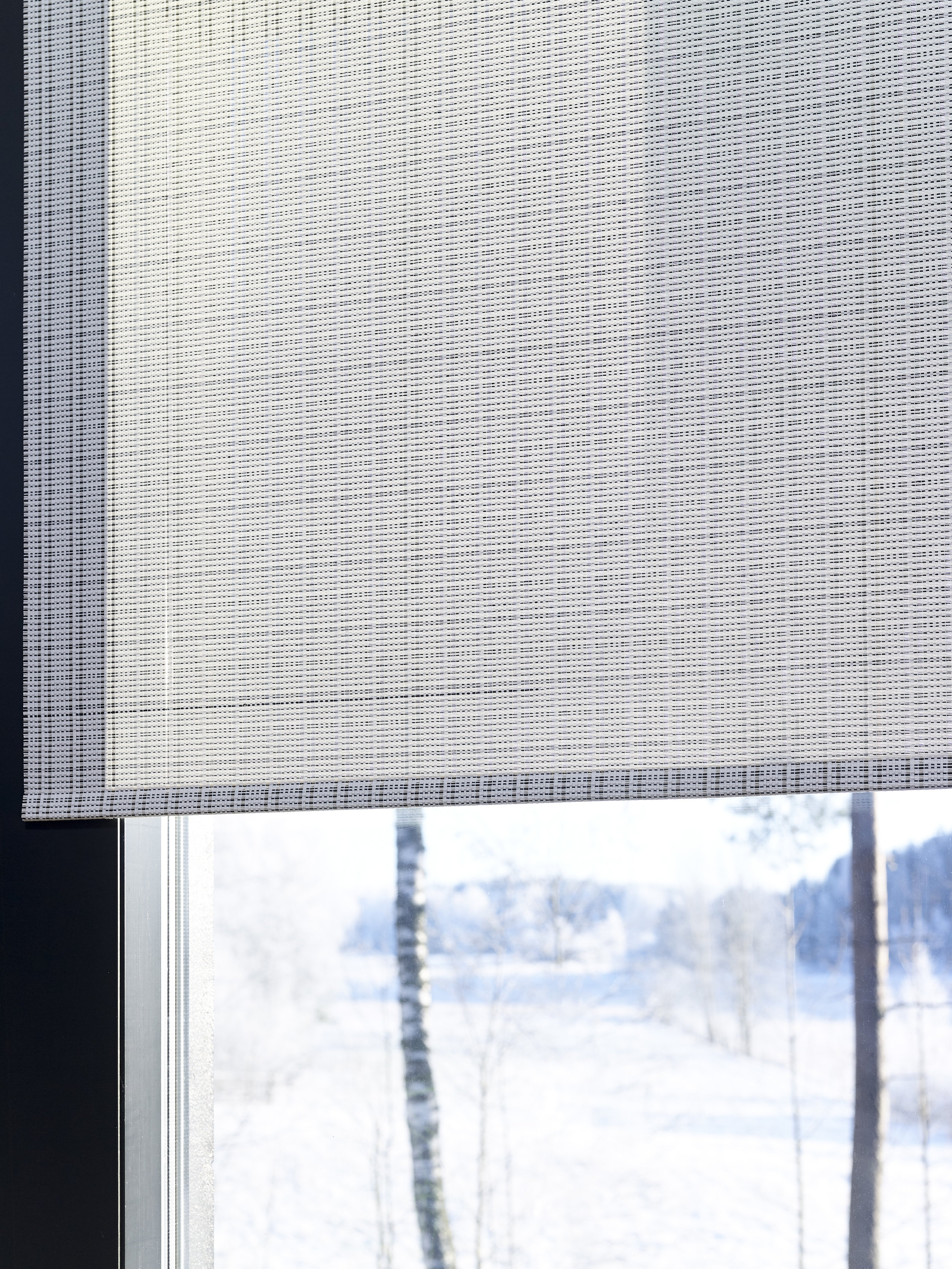 Roller blind wit chain / Cloud fabric 2140915 black-stone