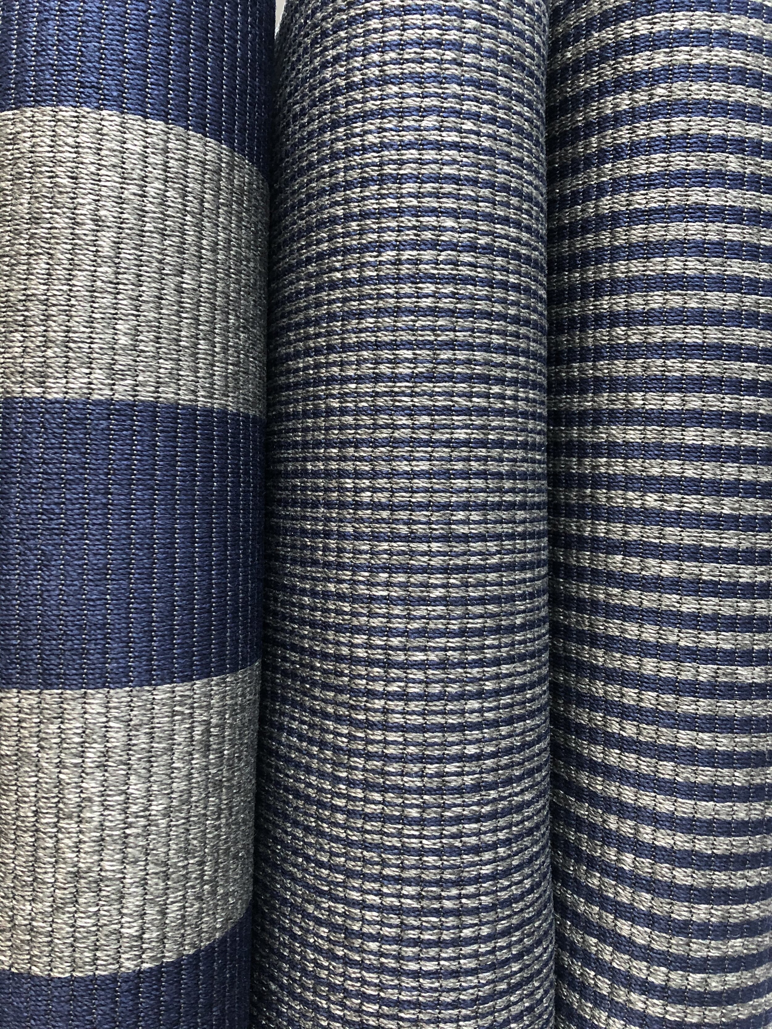 Design (left to right) Big Stripe / Corn/ River Colour melange grey-navy blue