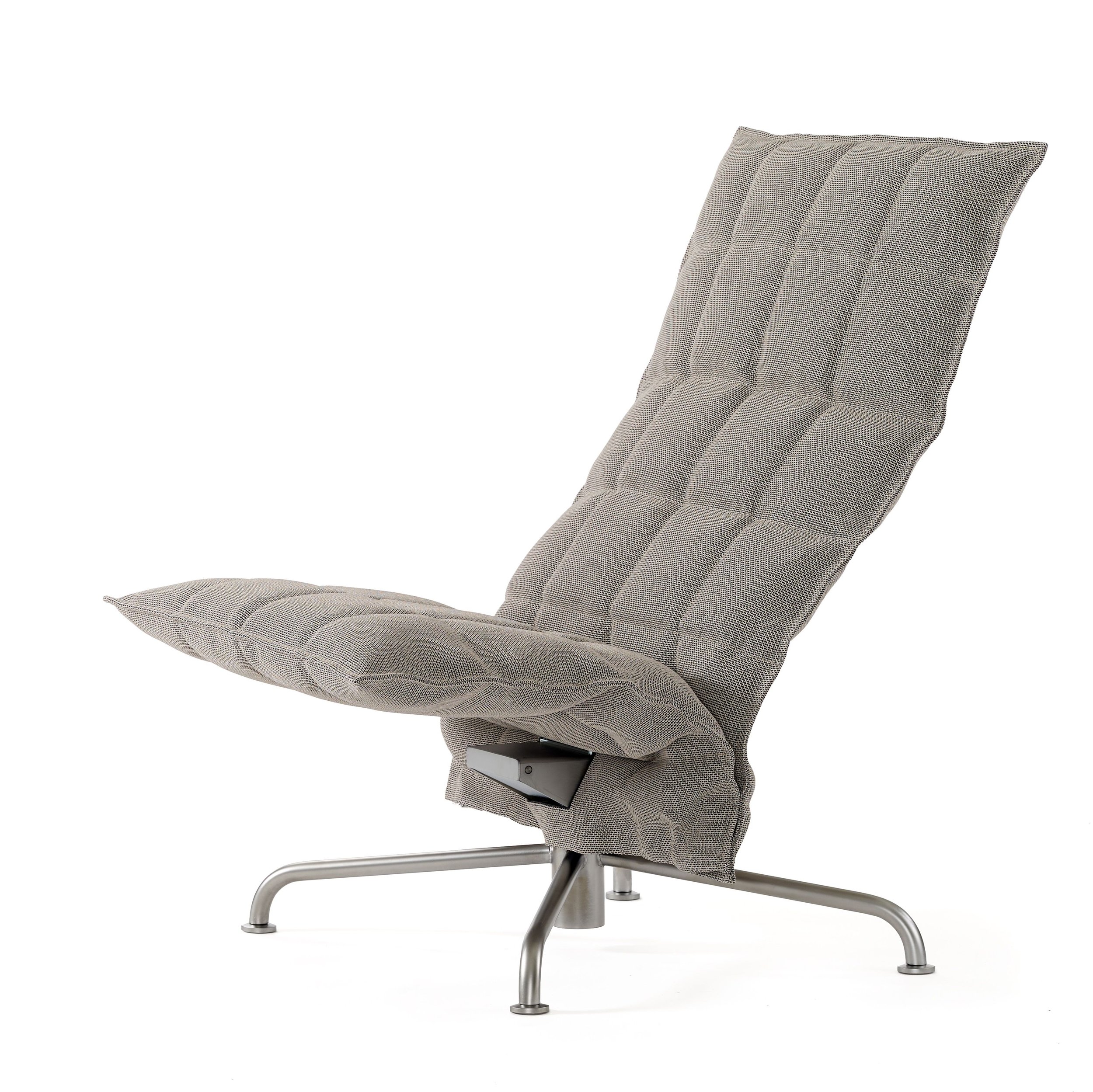 46027 Narrow swivel k Chair with star base, upholstered Sand stone-black.