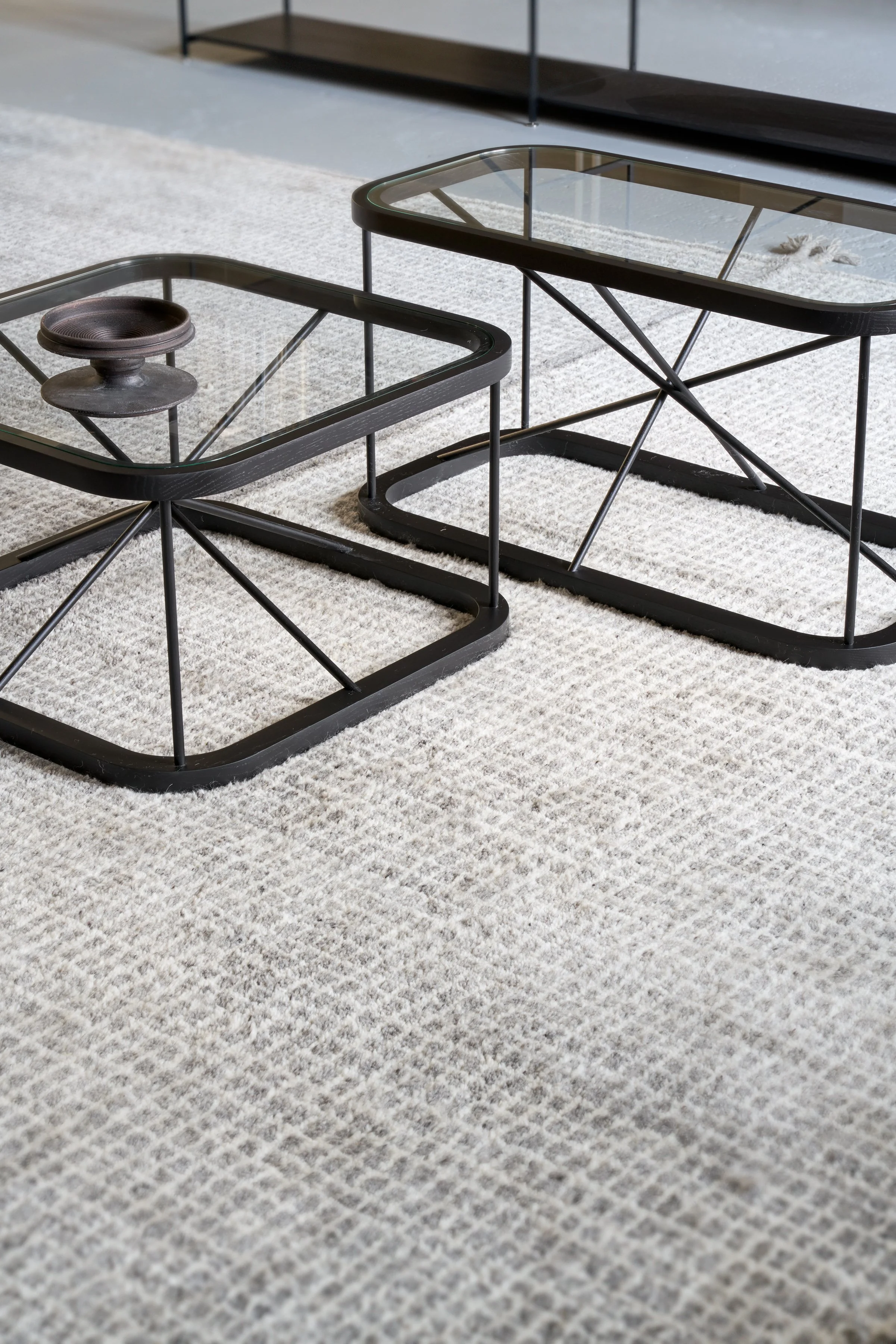 Grid col. white-light grey