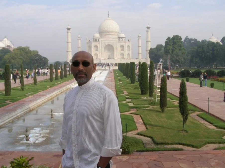 A lucky photo without the Taj crowd