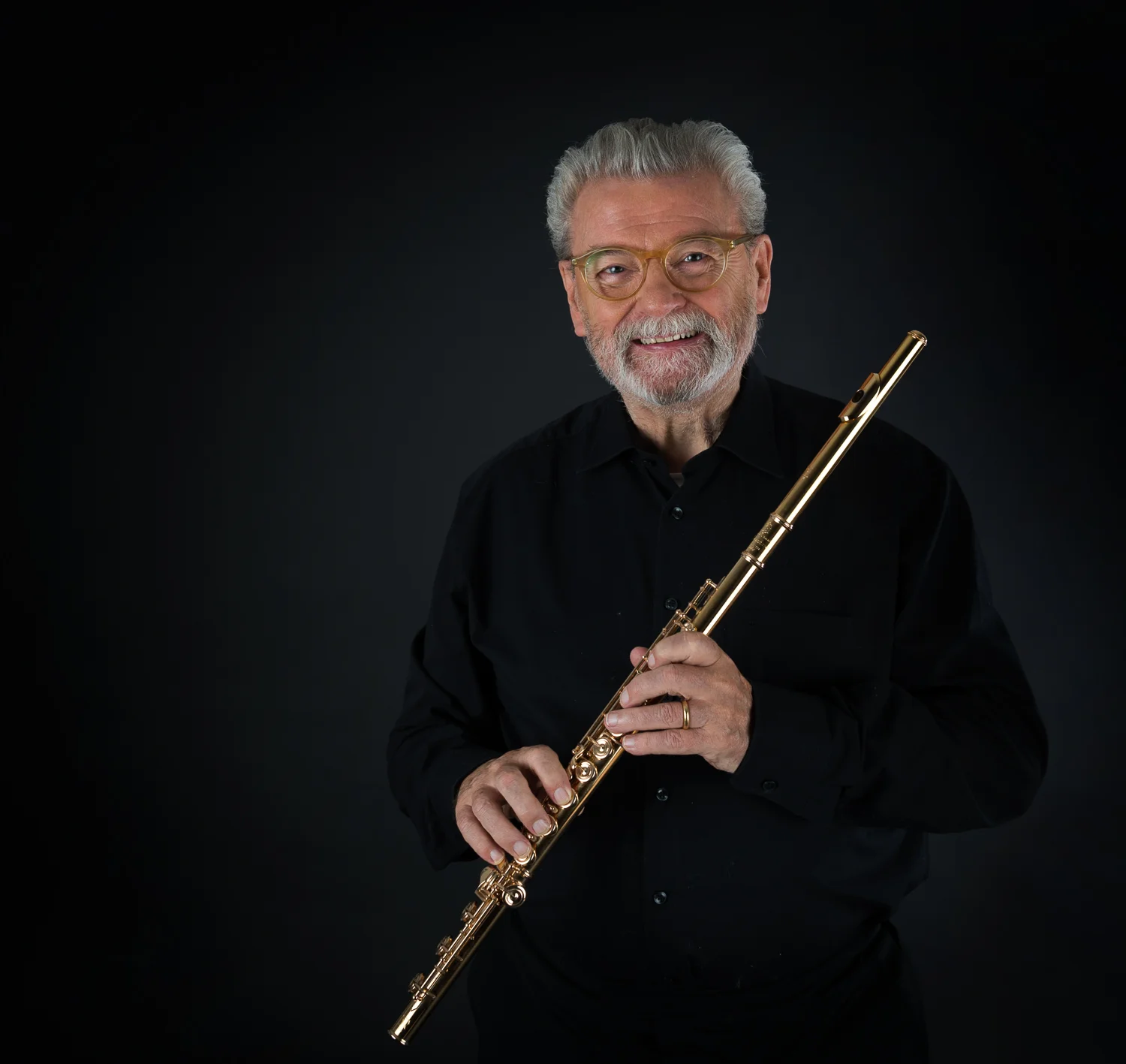 Sir James Galway photographs and articles — Sir James Galway