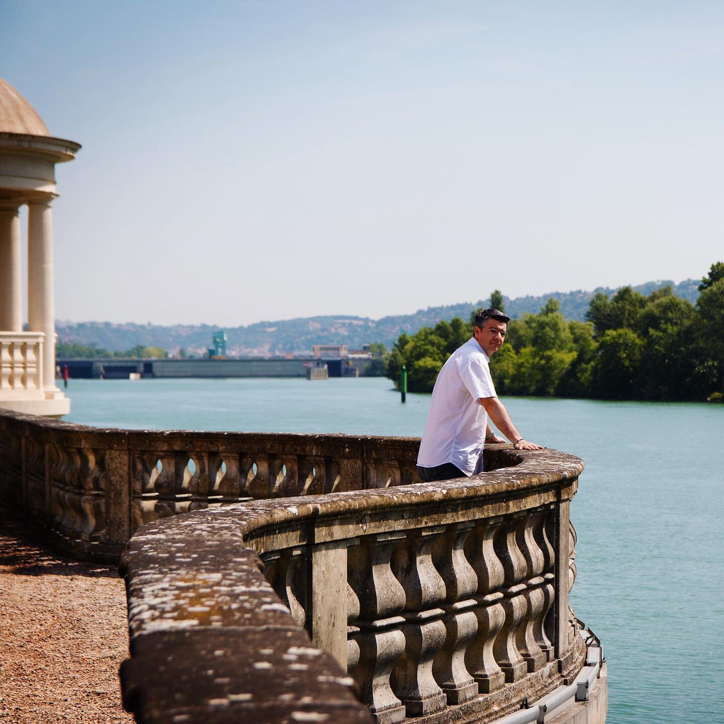Wine People Portraits 01

I&rsquo;ll be posting a series of pictures I&rsquo;ve taken of wine personalities. First out is Philippe Guigal in C&ocirc;te-R&ocirc;tie, shot at their spectacular estate Chateau d&rsquo;Ampuis by the river Rh&ocirc;ne, and