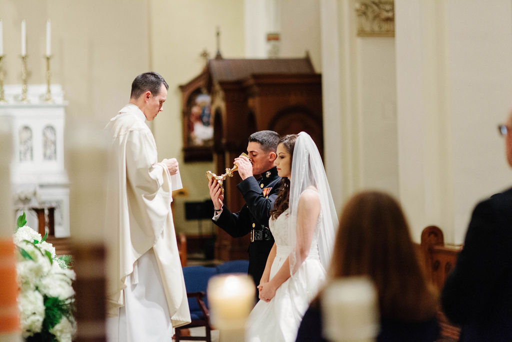 Photography: Elizabeth M Photography , seen in Jessica + Brian | Classic Winter Manor Wedding