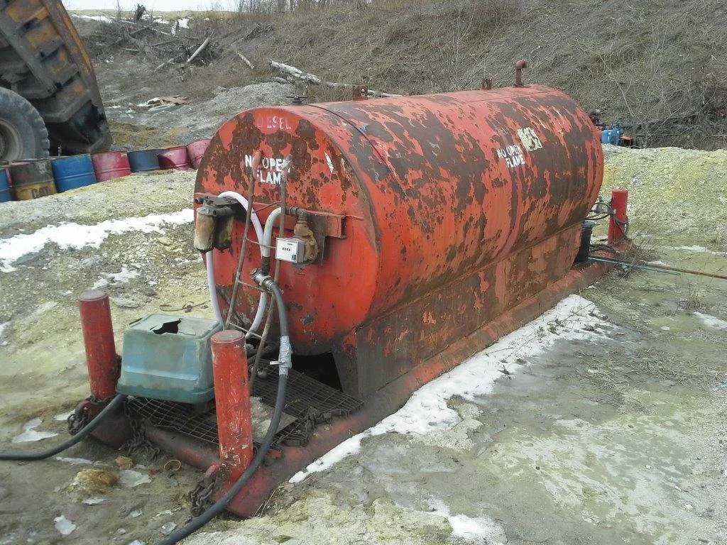 Fuel storage tank at a mine