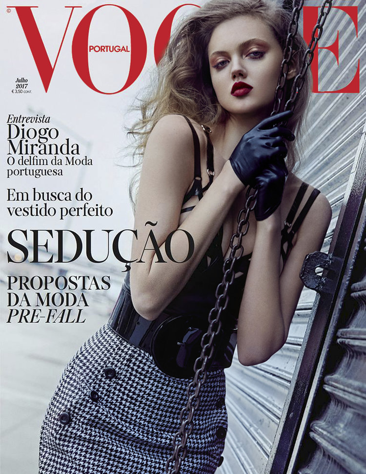 Lindsey_vogue_portugal_cover_1.jpeg