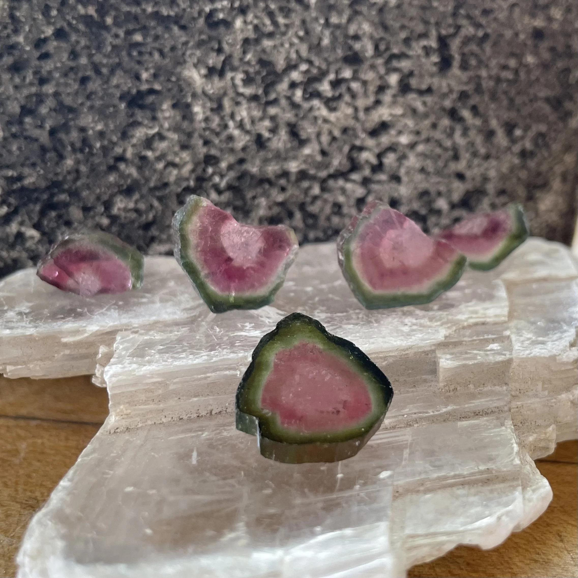 Perfect set of slices chosen for link necklace