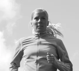 Mari Järvenpää, juoksuvalmentaja