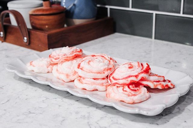 Yesterday we posted our Peppermint Meringues on the blog. The perfect sweet, minty, light, and crisp cookies for special diets. These Peppermint Meringues are sugar-free, gluten-free, and at 1.5 carbs for a batch of 24, they are perfect for Keto too!