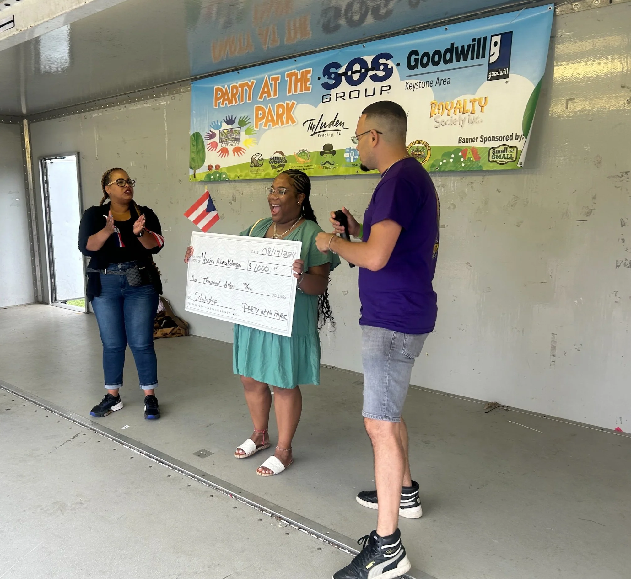 Live Painting at the "Party At The Park" Community Event.