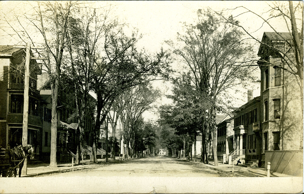 14-Howe-St-north-of-Chapel.jpg