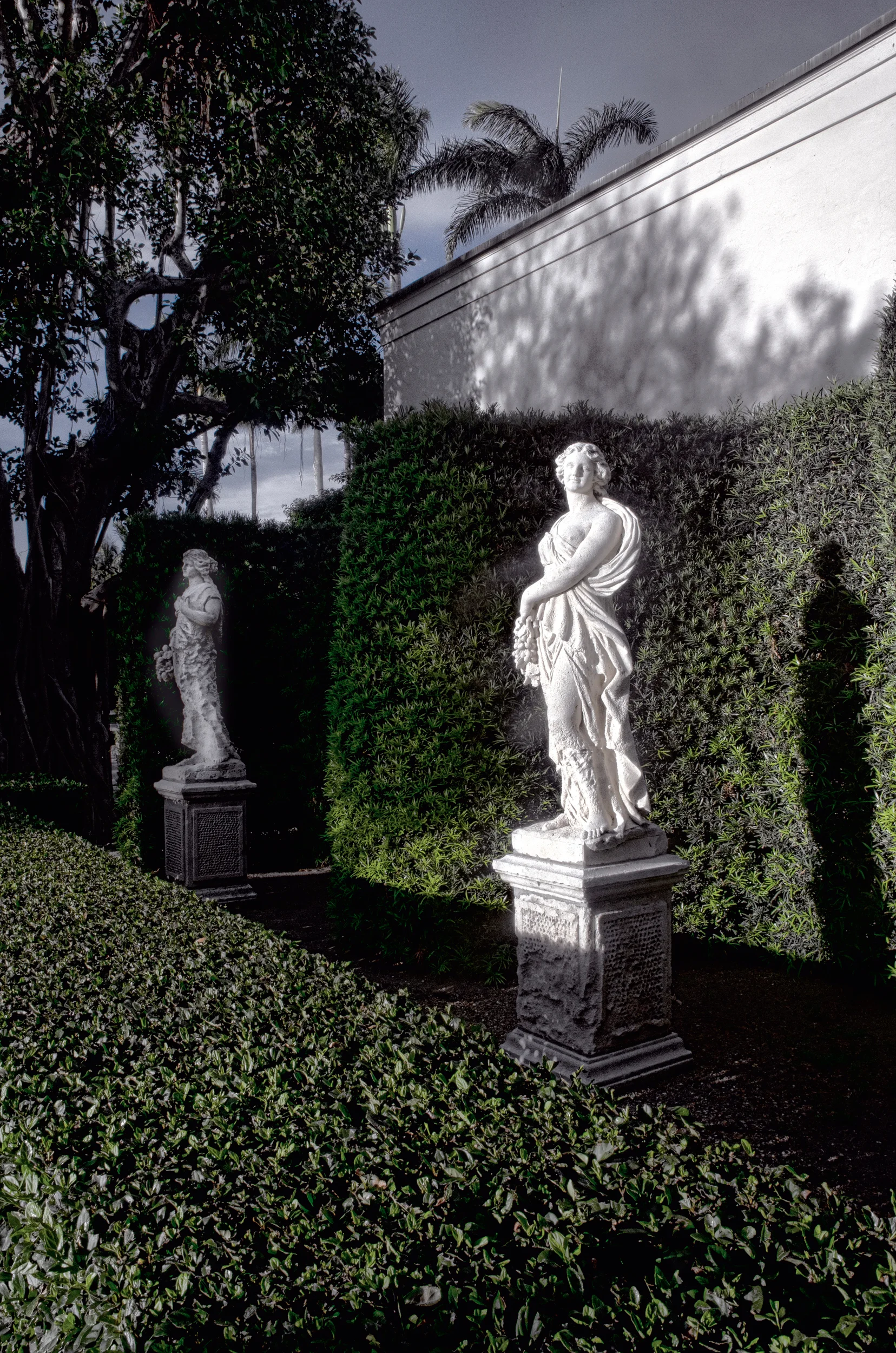 Statue