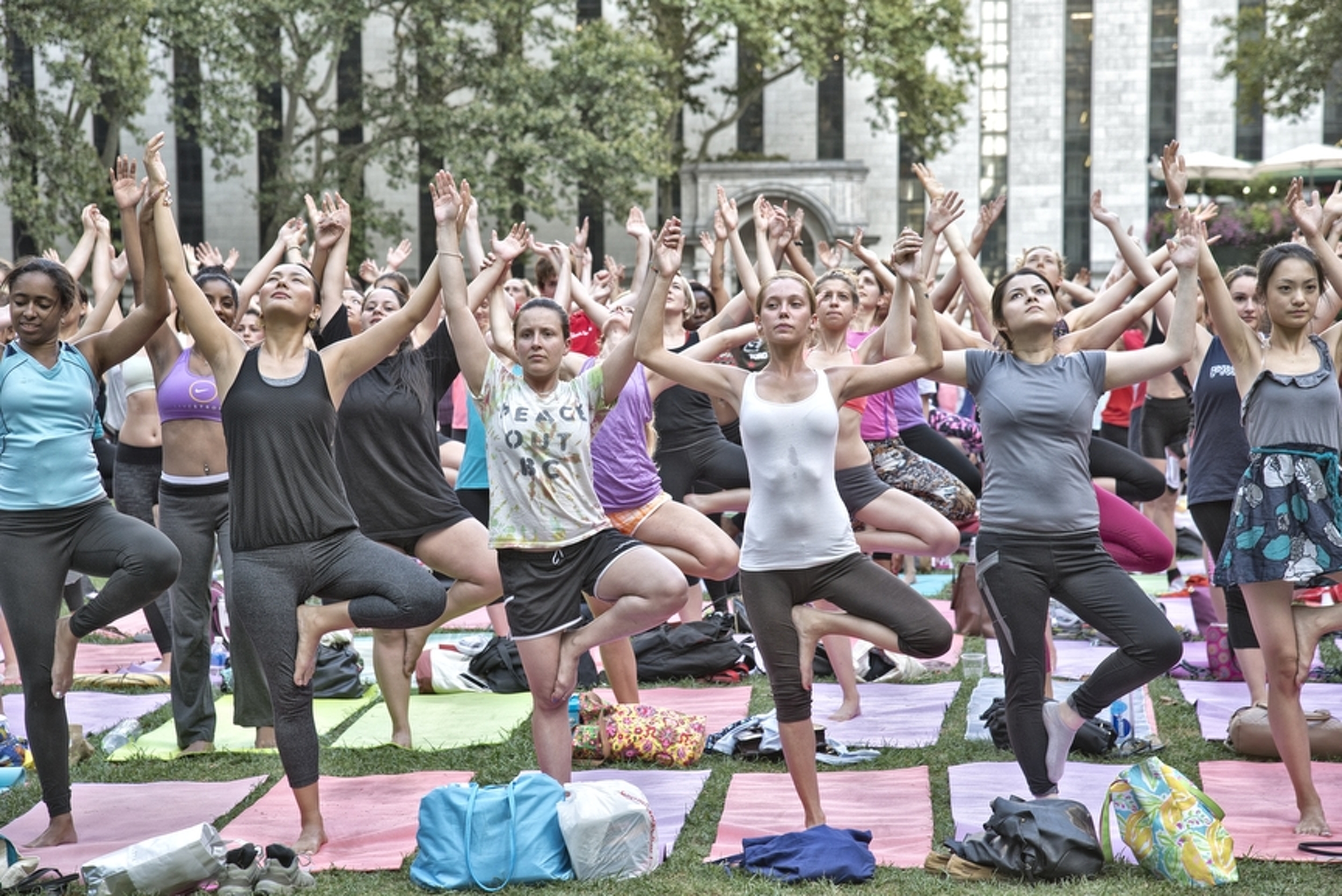  Group Yoga, Bryant Park 