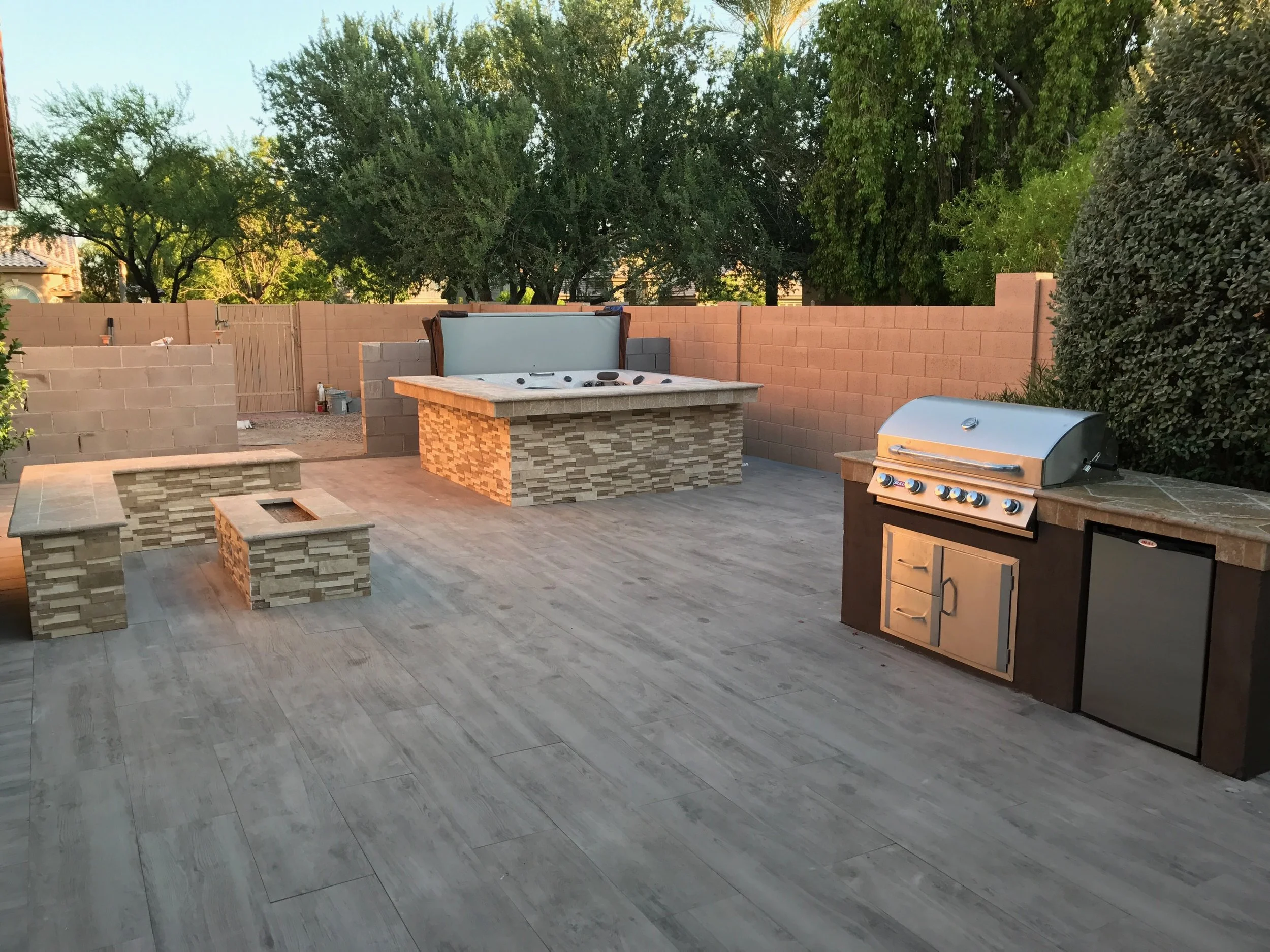 Spas & Hot Tubs for Phoenix & Tucson, Arizona Residents — Presidential