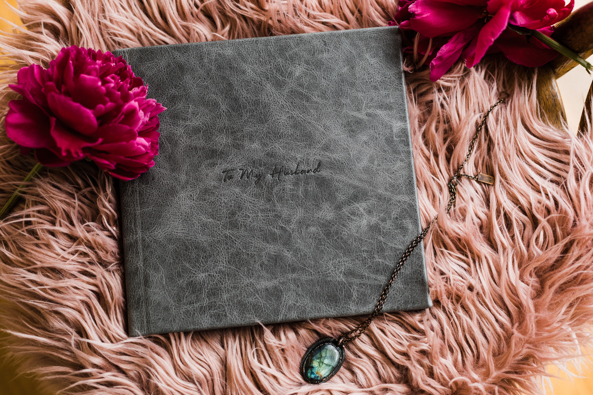 Professional Portrait, Glamour and Boudoir Photographer providing luxury photography services to Women and Businesses in Olympia Washington and the surrounding South Sound area.