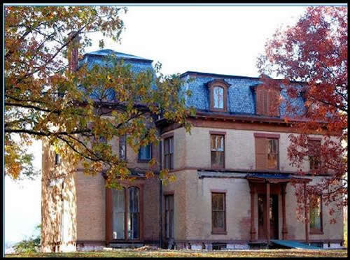 Oak terrace at the Beginning of the Restoration Process