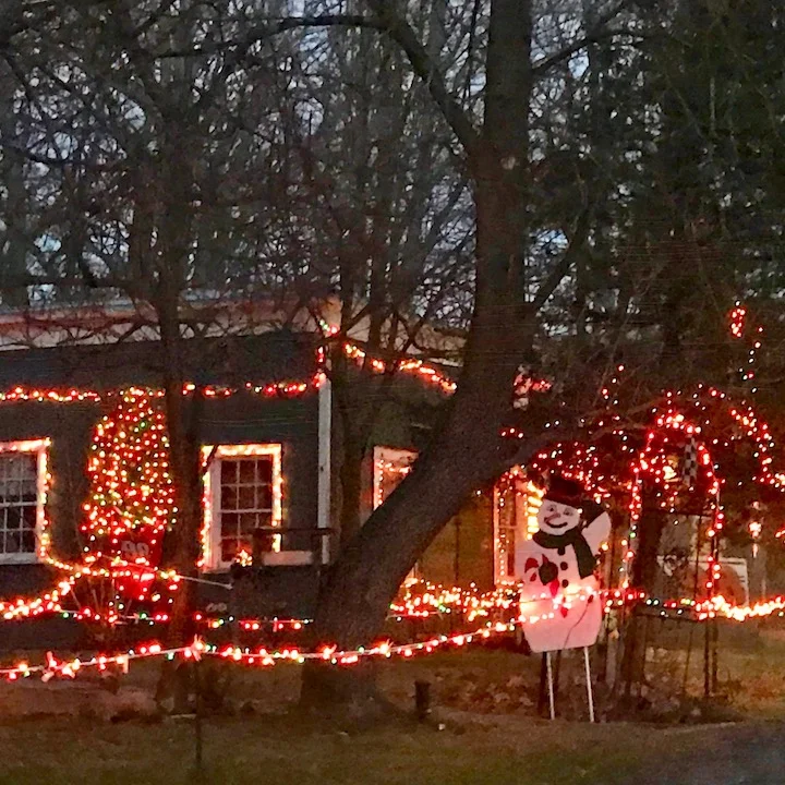 Jim and Judy Bells annual display on Woods Road