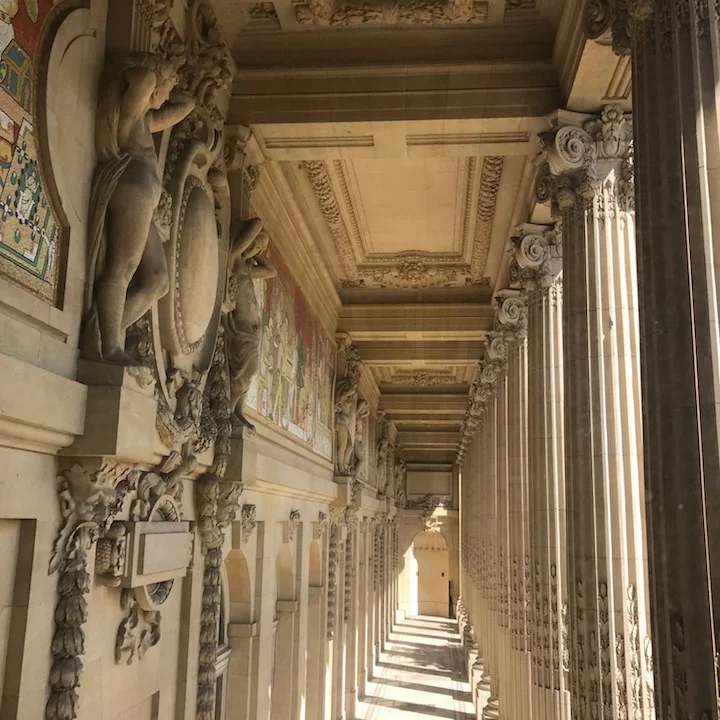 View under the loggia at the grand palais