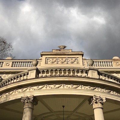 Center Balustrade.jpeg