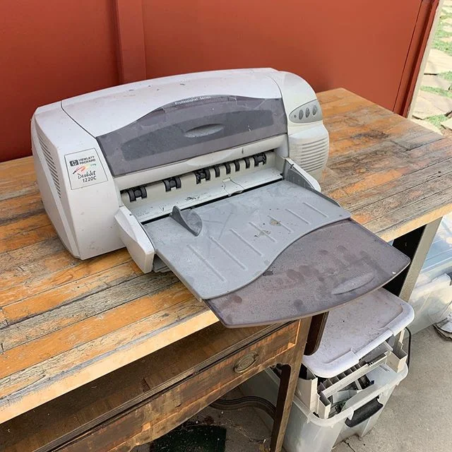 I get real excited when I see old electronics left out in the curb. In this case an 18 year old HP Deskjet 1220C. For me the older the better because there's a good chance they're using stepper motors instead of DC motors with optical feedback loops.
