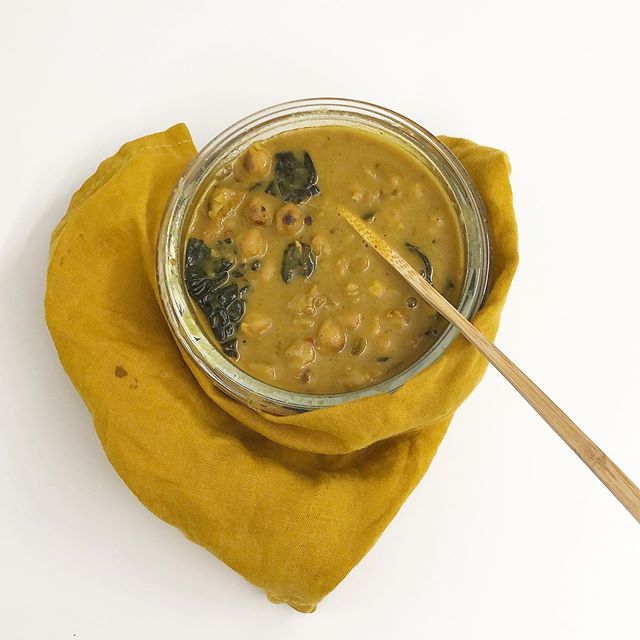 Recommitting to packing: my lunch, that is! Lunchtime is the most wasteful time in the American day and with traveling and a decently demanding day job, I too have had to grab and go instead of meal prepping. The results of constant eating out are suboptimal. I feel sluggish, I spend money, I create more waste than I&rsquo;d like and most of the time, I&rsquo;m not even savoring the food or the experience. So, I&rsquo;m recommitting to packing my lunch everyday (unless I have an offsite business lunch I have to honor). Whenever I do this, I always, ALWAYS feel better (who knew you could drop weight by not eating like a fucking trucker everyday?), save money, use up what I have at home, and better savor when I do go out (to dinner, for instance) because it&rsquo;s actually a treat. Oh, and the environment is happier. Who wants to get lunchtime loco with me? Pictured: Spiced chickpea stew with kale, coconut milk, and turmeric.