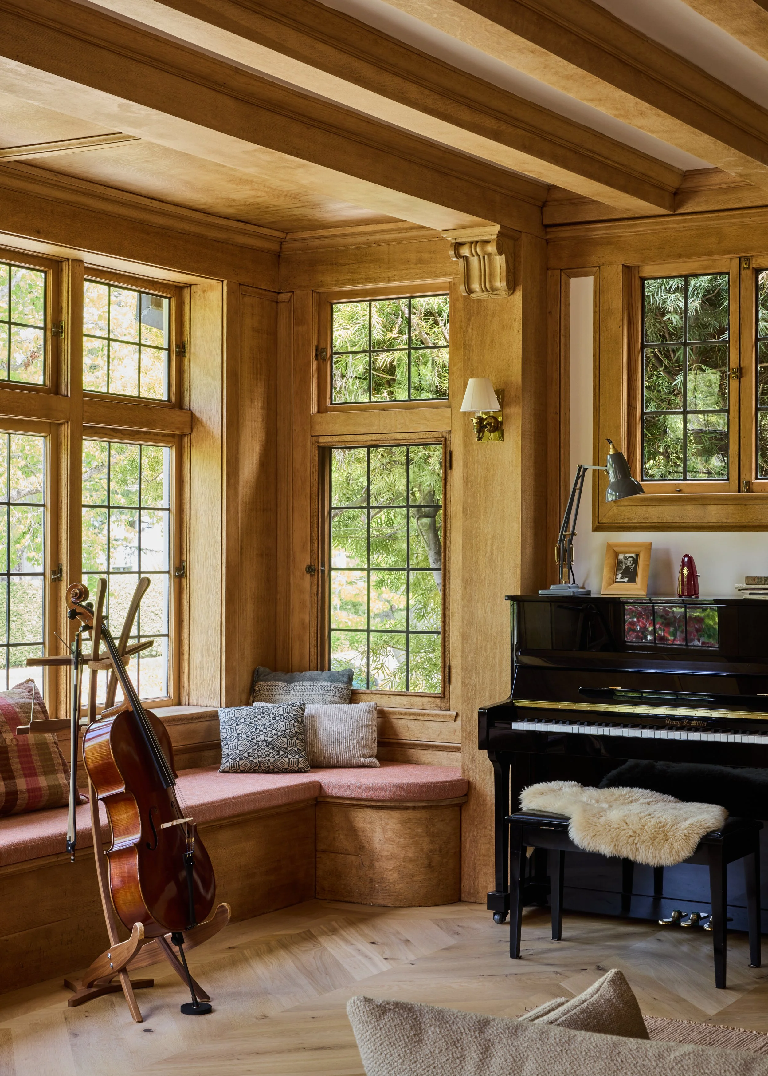 Claremont_Living-Room_011.jpg