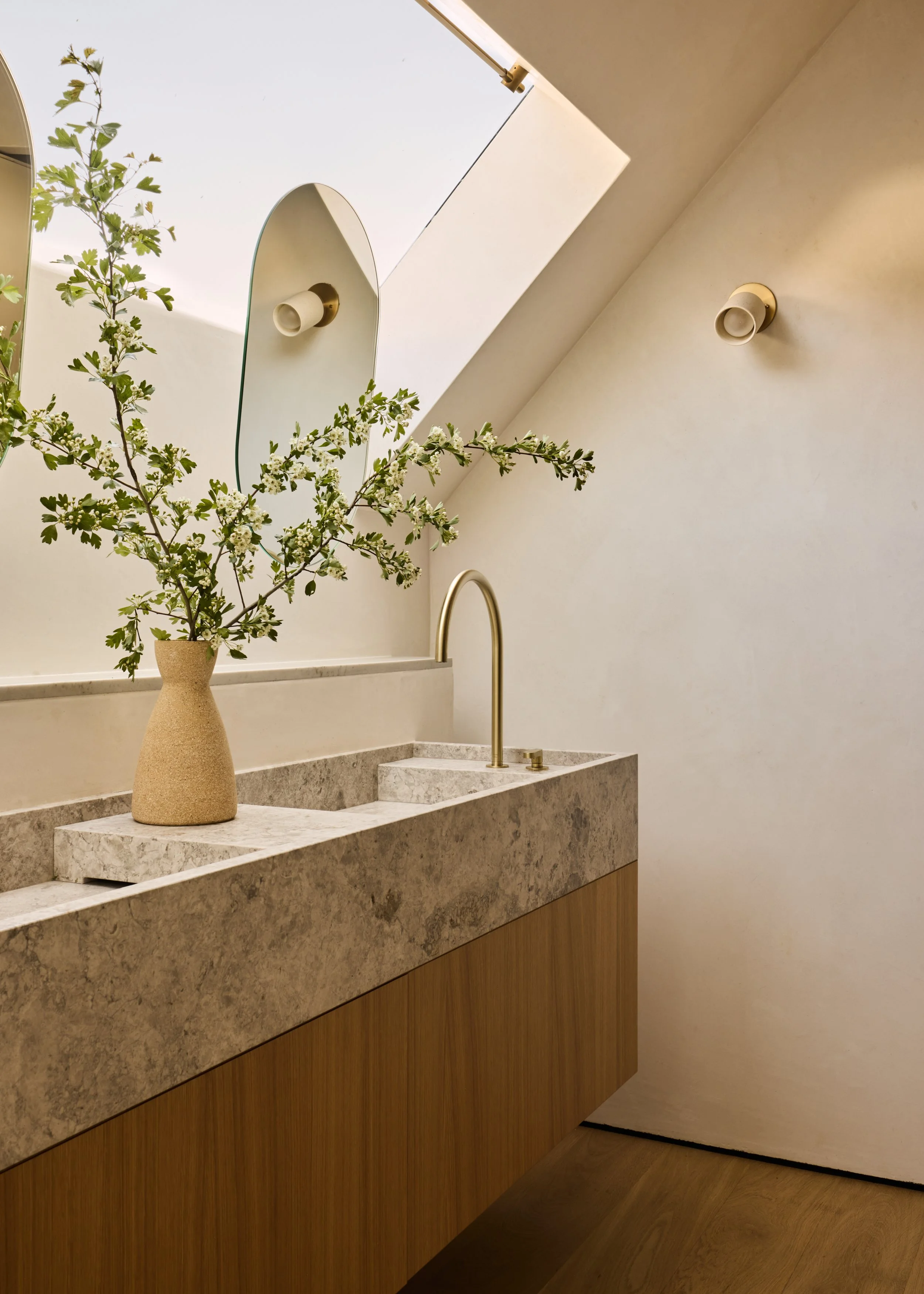 Claremont_Primary-Bathroom_021.jpg
