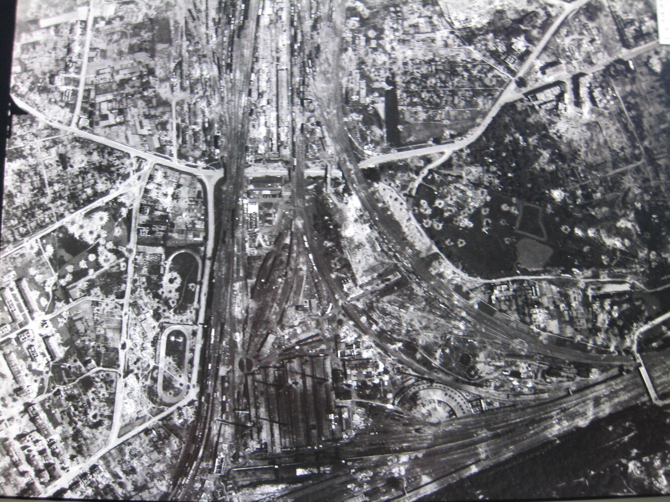  An allied bombing reconnaissance photograph of Kassel. 