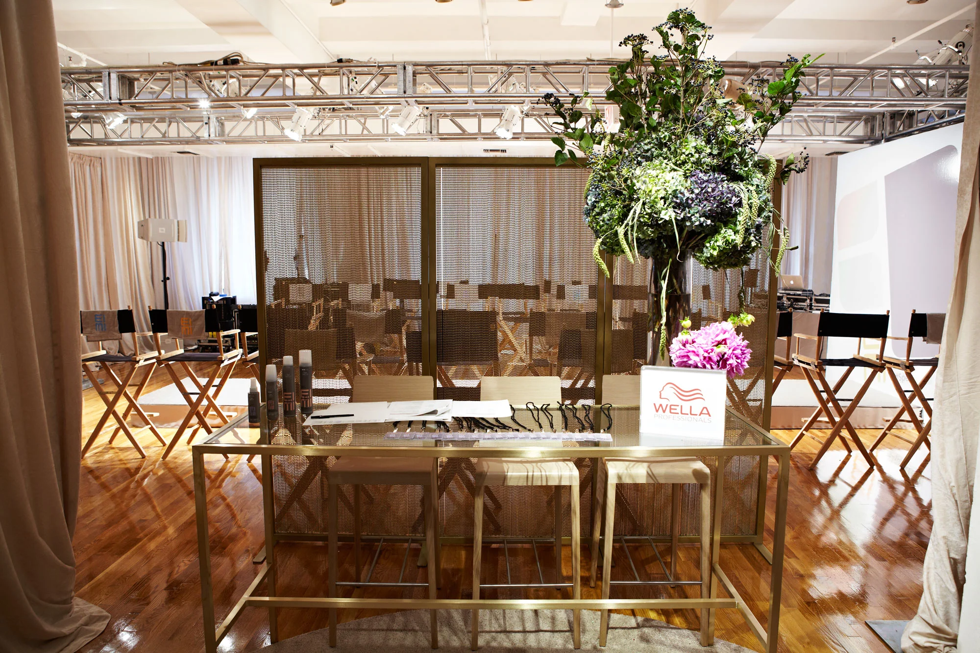 Media check in table.