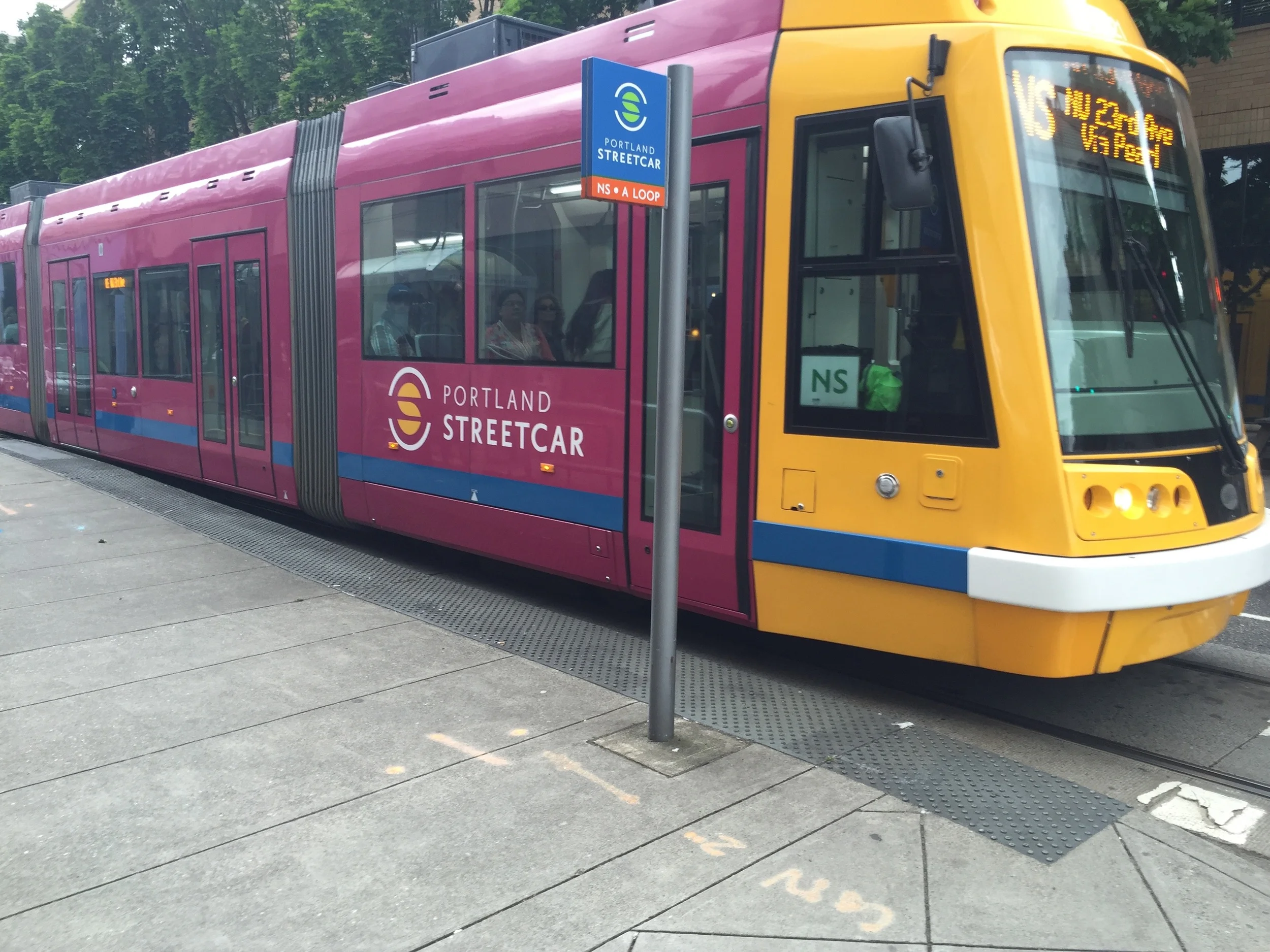  Streetcars make living in the Pearl District and working Downtown practical in Portland.
