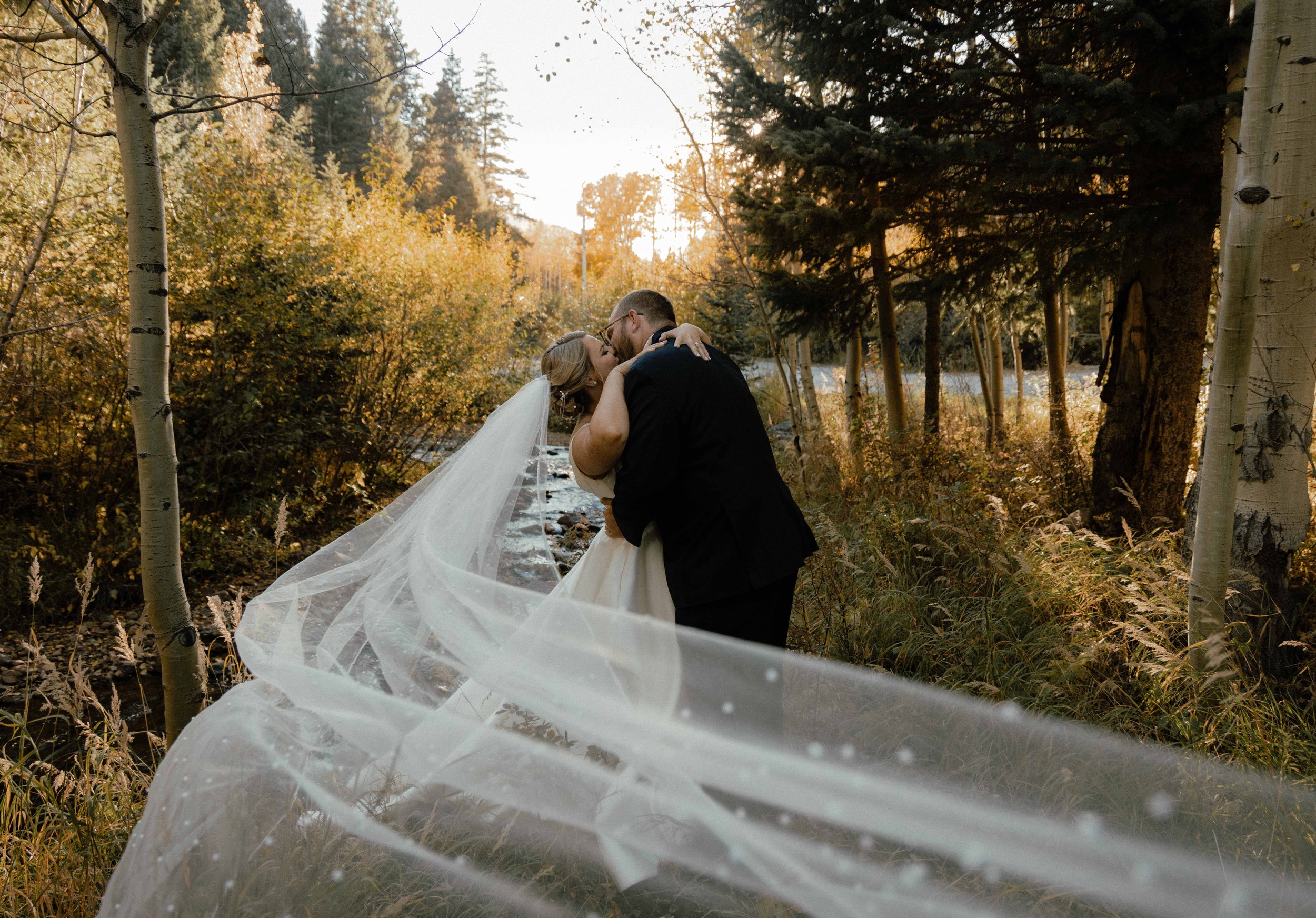 amanda_chris_blackstone_rivers_ranch_colorado_wedding_photographer-158.jpg