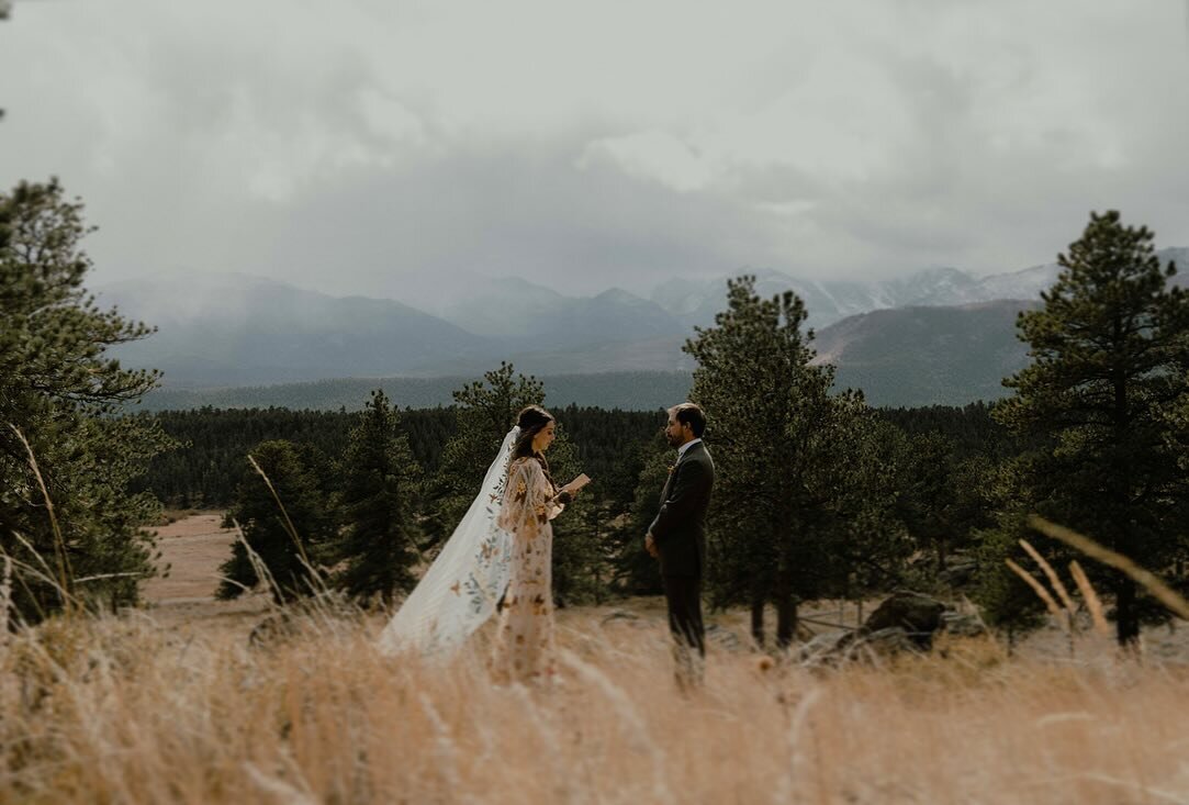 One of the things I often hear from couples on their wedding day is how they are the most nervous to have to stand up front of their guests and say their vows. It does make for an intimidating moment for sure.

This couple chose to circumvent those n