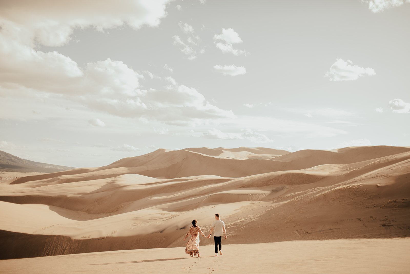 great-sand-dunes-colorado-engagement-photographer-52_websize.jpg