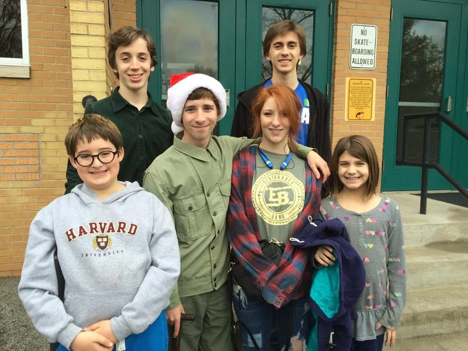 Top row: Christopher Coburn, Stefano Esposito ; Bottom row: Thaddeus Bryant, Andy Eisenhaeur, Millie Eisenhaeur (Top 24 American Idol 2016), Alesia Esposito