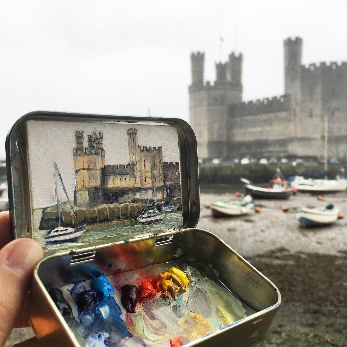 I miss castles. 🏰 I toddled around them a lot as a kid, but rarely as an adult. Seeing them is like stepping back into my childhood. (Swipe to see Baby Heidi surveying her domain).
Caernarfon Castle, North Wales, August 2017. (Sold)
