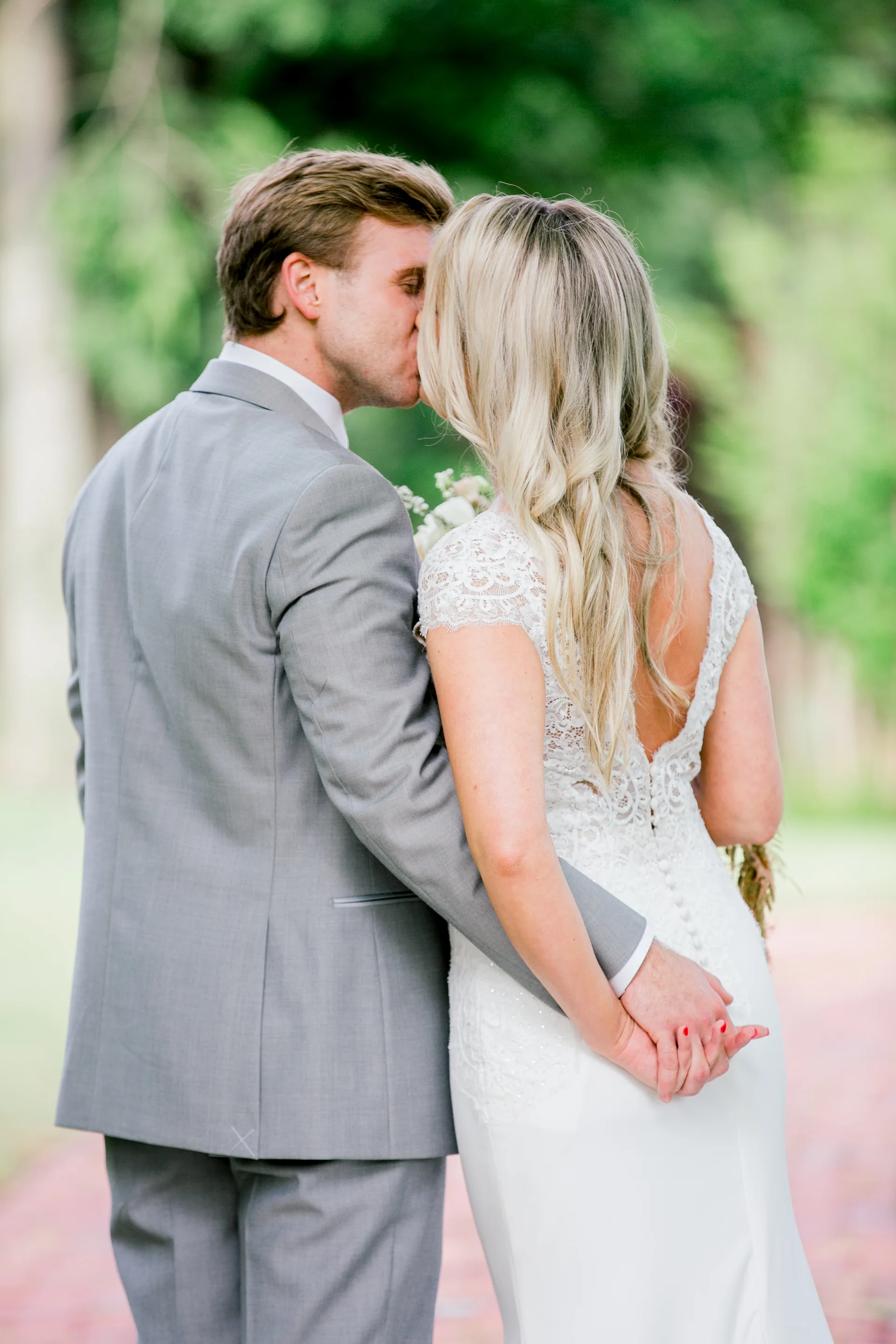 These two love birds showed off their sweet side and even though I only got to photography these guys for a couple minutes it was awesome to get the chance to work with them!